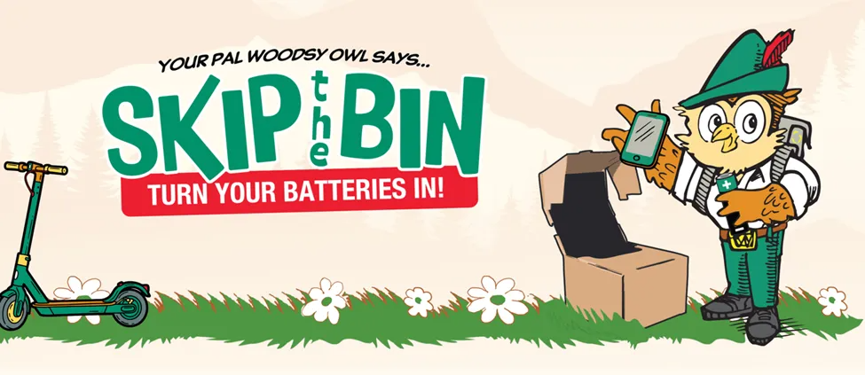 Woodsy Owl telling you to turn your batteries in